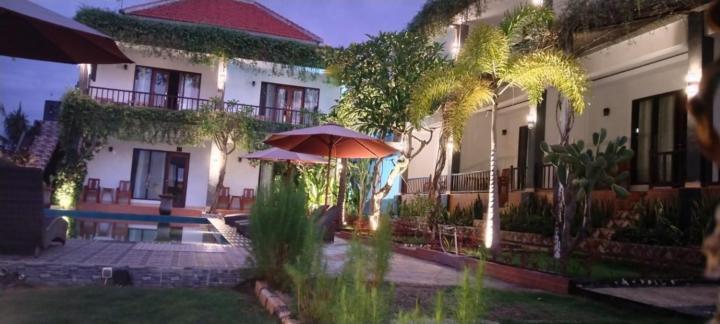 Tinggian Hill Retreat Hotel Batununggul Buitenkant foto