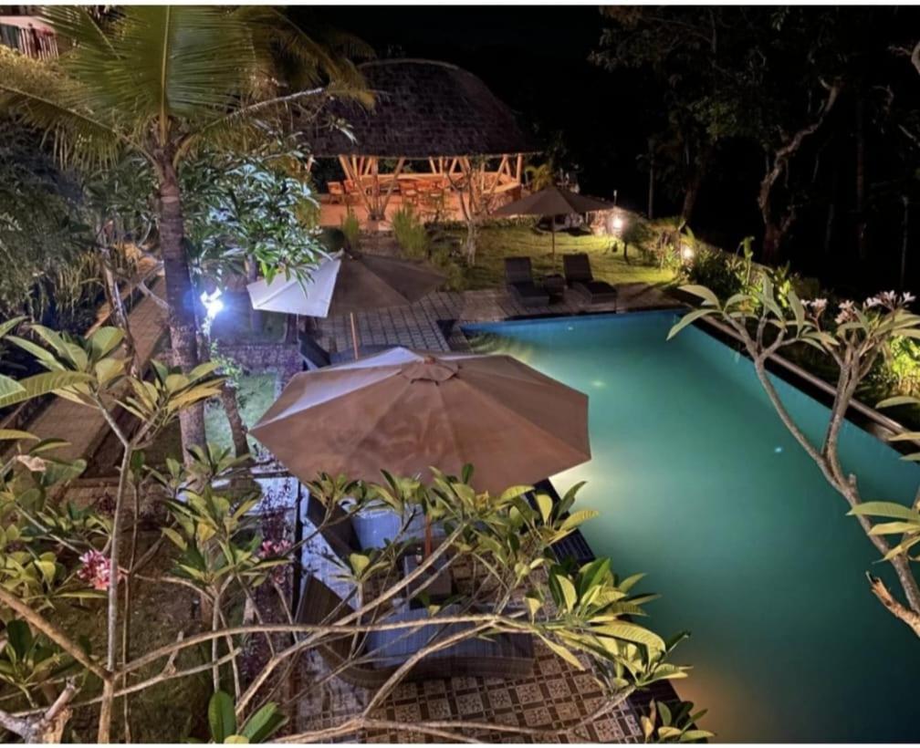 Tinggian Hill Retreat Hotel Batununggul Buitenkant foto